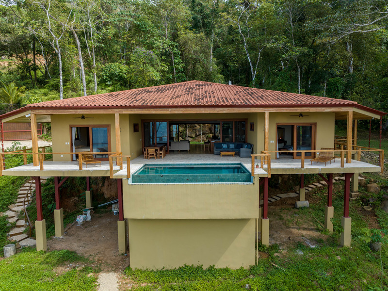 OffGrid, Luxury, Organic in Tinamaste, Diamante Valley, San Salvador